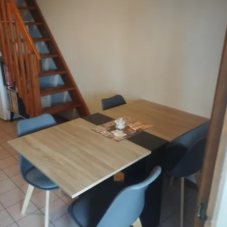 Maison De Dans Les Hauteurs De Holiday home Salavas